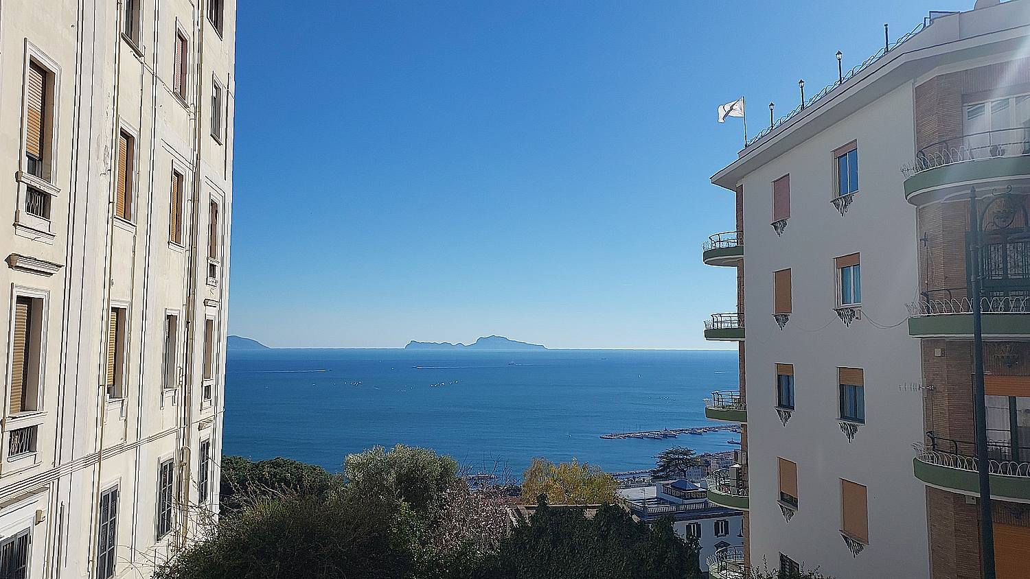 2026-02-22_145048-Napoli-Chiostro-San-Francesco